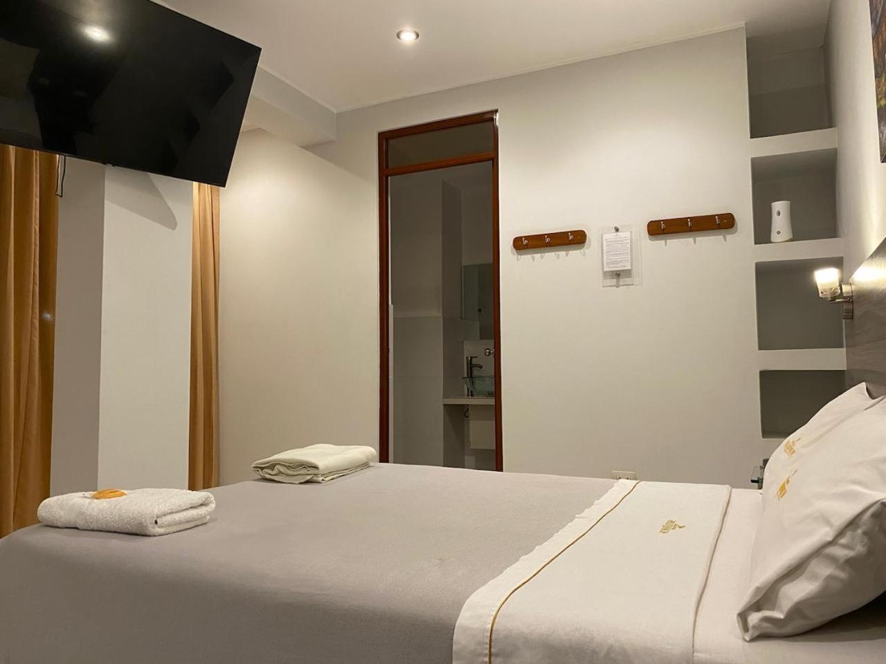 Millennium Hotel Corporative San Vicente de Cañete Eksteriør bilde